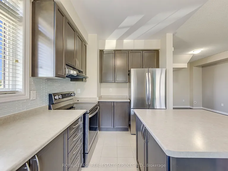 2435 Greenwich Dr #35 — Photo 18