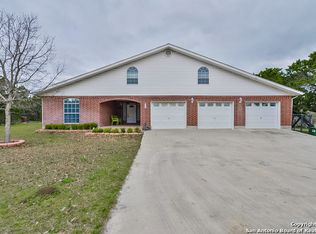 213 Circle Hvn, Canyon Lake, TX 78133