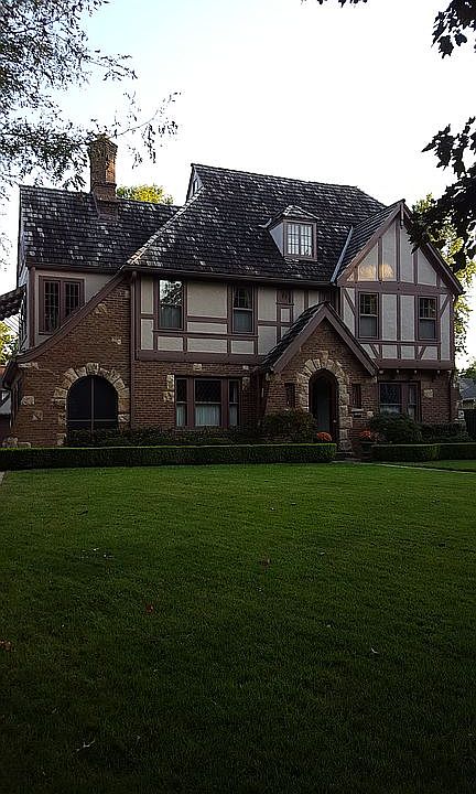 2nd image of 657 W 69th Ter