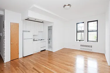 Rented by J. Lemle Real Estate