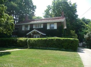 1905 E Oakland Ave, Bloomington, IL