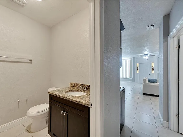 3651 Haines Rd N — Photo 26
