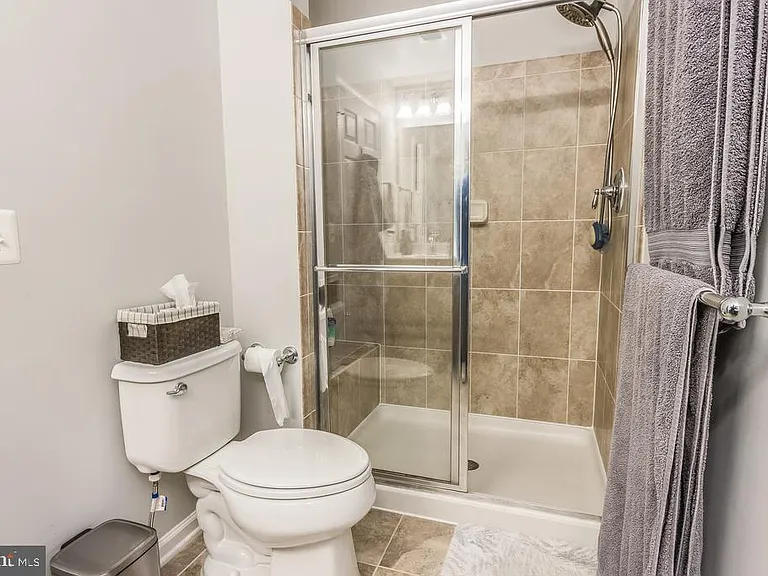 42674 Orefield Ter — Photo 8
