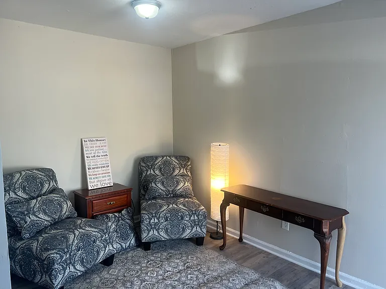707 Castle Rd #F — Photo 1