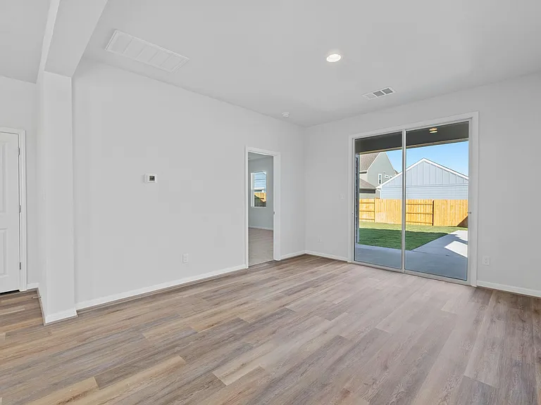 209 Cherry Blossom Ln — Photo 5