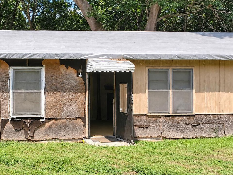 1st image of 2739 Deeb Dr