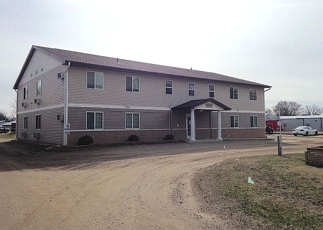 1st image of 1205 S Sibley Ave