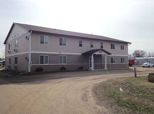 1205 S Sibley Ave, Litchfield, MN 55355