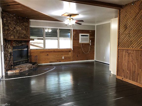 5th image of 4914 6th St W #A