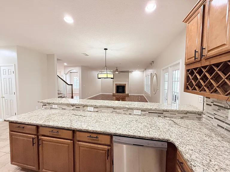 11288 Panther Creek Pkwy — Photo 17