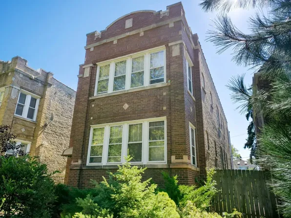 4427 W Wrightwood Ave, Chicago, IL 60639