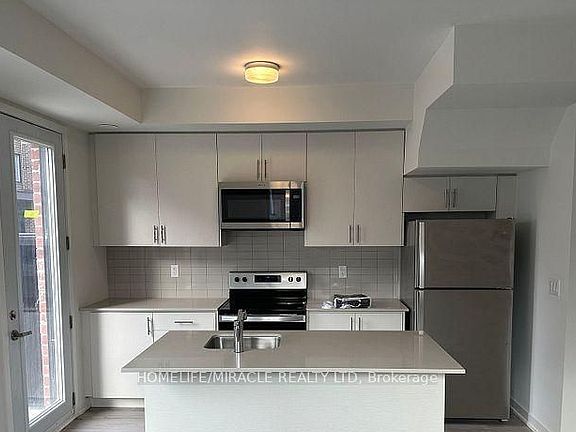 5th image of 3415 Ridgeway Dr #2