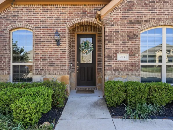209 Spruce Valley Dr, Justin, TX 76247