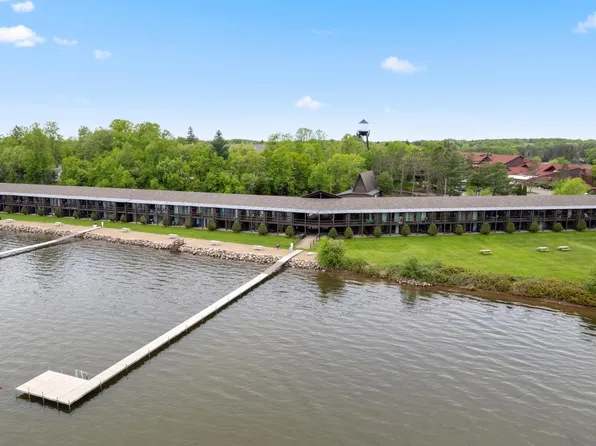 9201 Breezy Point Dr #103, Pequot Lakes, MN 56472