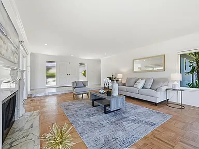 2140 Carmelita Ave — Photo 5