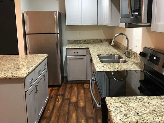 2nd image of 5333 Richmond Ave #25