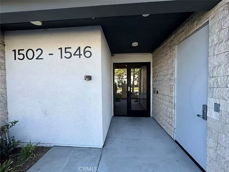 1530 S Urbana St — Photo 12