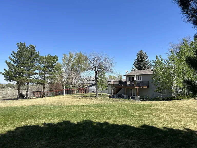 517 Pluto Ct — Photo 8