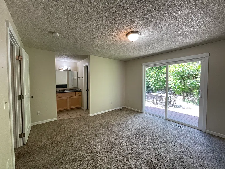 1622 N Willow Rd — Photo 31