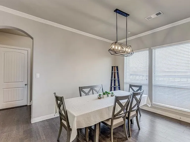 4211 Peach Blossom Dr — Photo 9