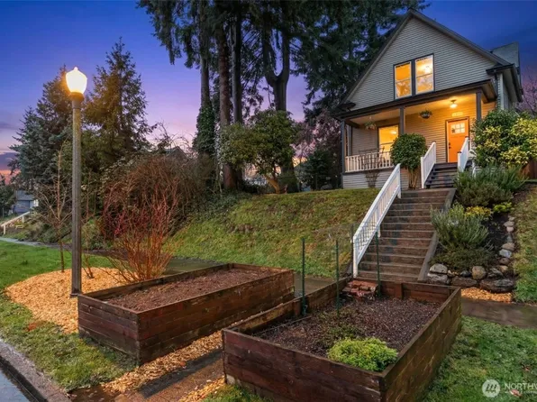 2128 S Ainsworth Avenue, Tacoma, WA 98405