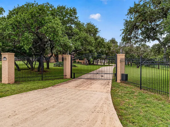 505 Oak Village Dr, San Antonio, TX 78253
