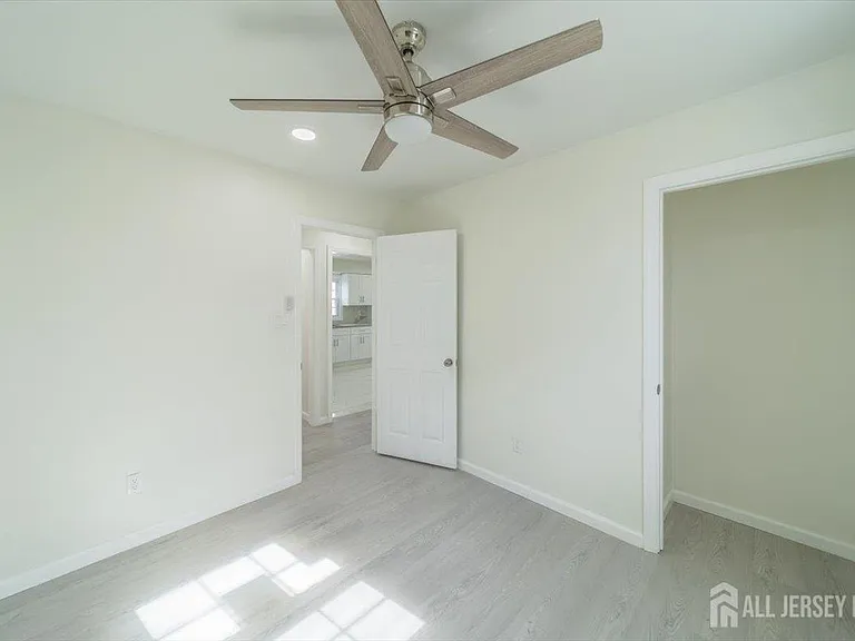 54 Bergen St #1 — Photo 9