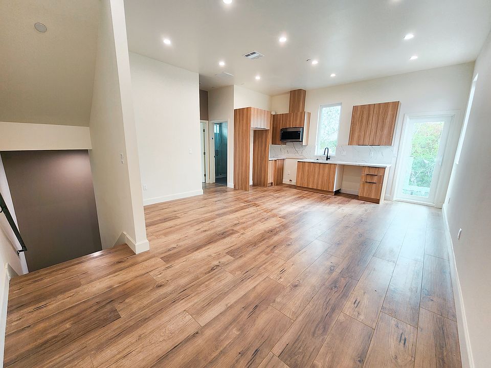 1st image of 11257 Tiara St #11257