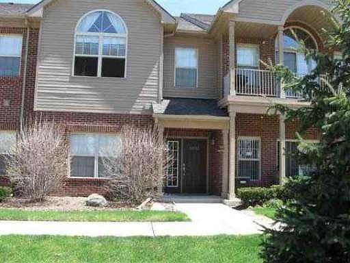 4th image of 48878 Amanda Ln
