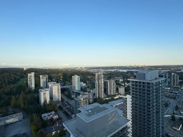 3809 Evergreen Pl #4302, Burnaby, BC V3J 0M1
