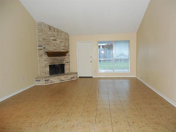 2nd image of 22614 Capitol Landing Ln