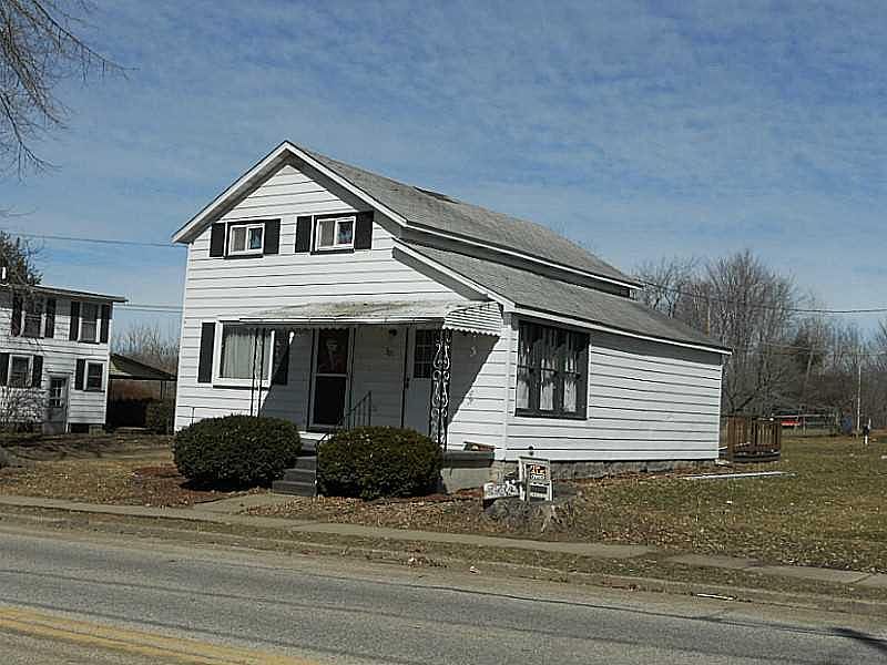 1st image of 301 E Erie St