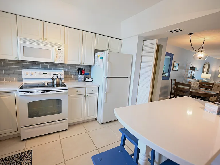 1700 S Ocean Blvd #14 — Photo 8
