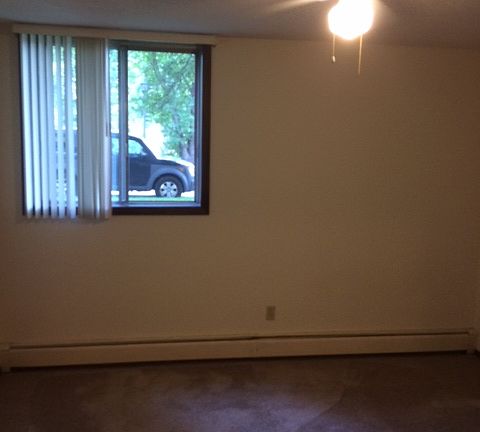 2nd image of 1905 Wilson Ave APT 109