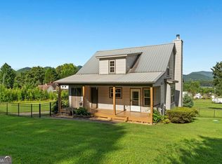 762 A&a Dr, Hiawassee, GA 30546