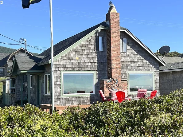 150 NW 15th Ave, Rockaway Beach, OR 97136