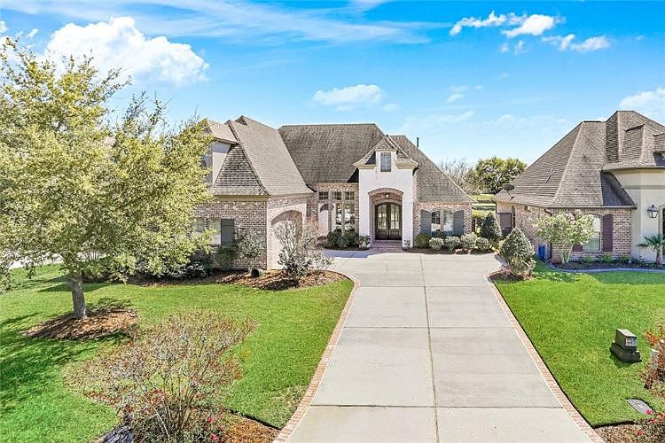 1st image of 290 Cypress Lakes Dr