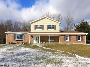 131 2nd St, Centre Hall, PA 16828