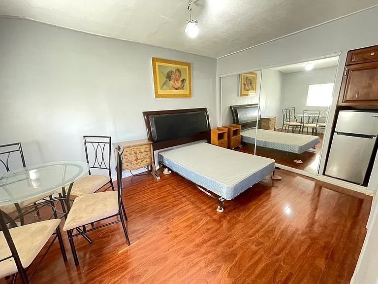 7908 Corbin Ave #A — Photo 5