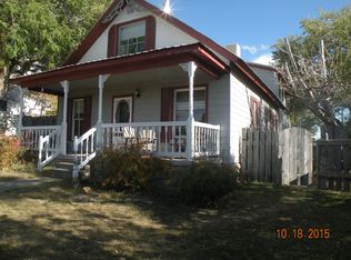 10 E Wentworth St, Newcastle, WY 82701