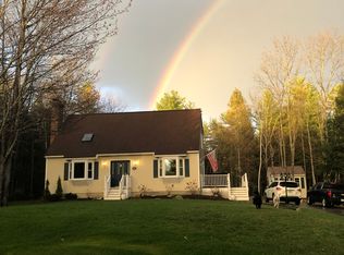 83 Meadow Lark Ln, Goffstown, NH 03045