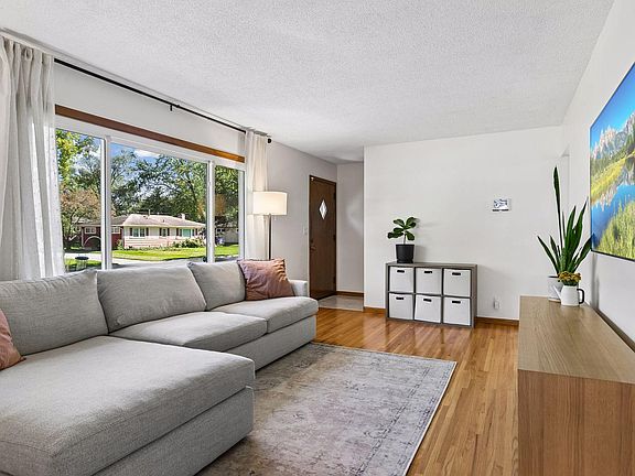 5th image of 4333 Diamond Dr