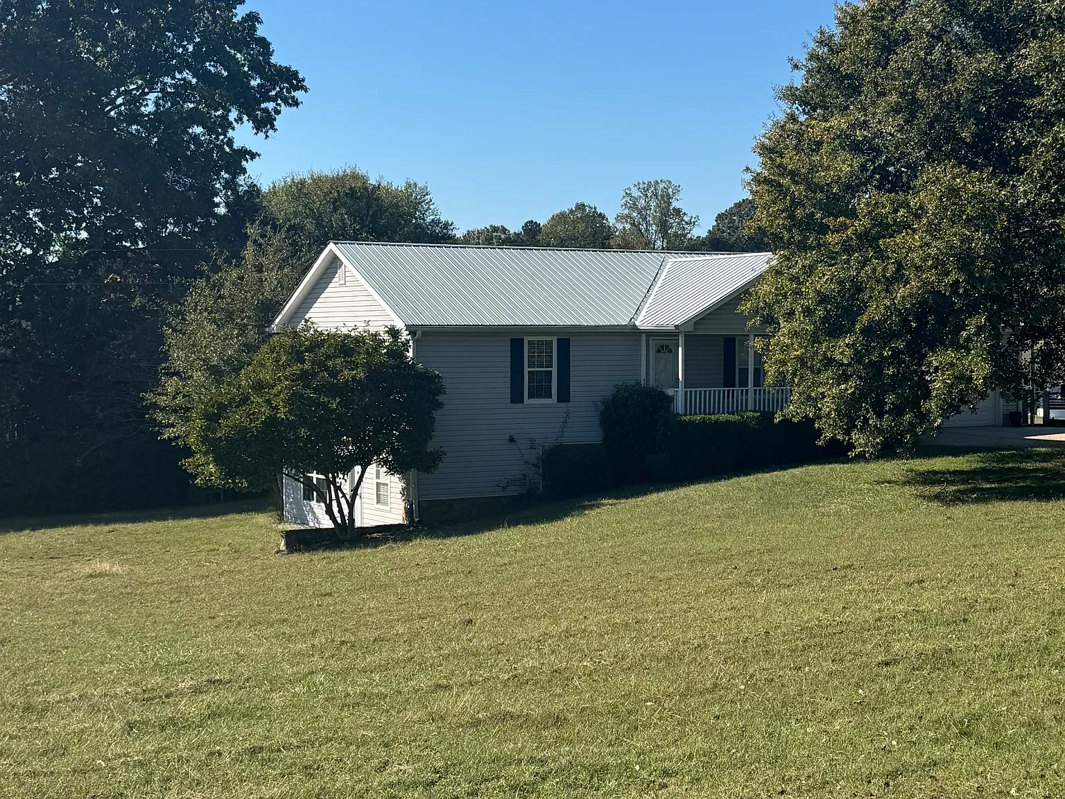 3 bed, 2036 sqft, $2,000 — Photo 3