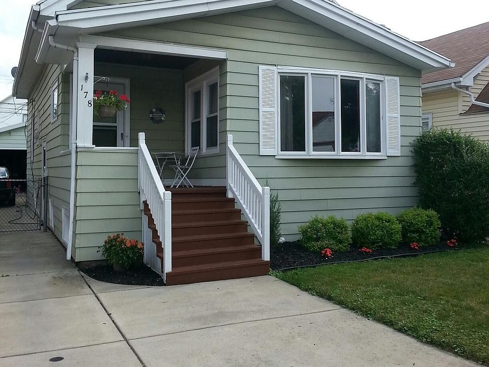 1st image of 178 Tremont Ave