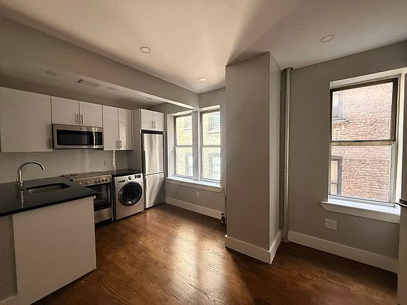 2nd image of 558 W 193rd St APT 3D