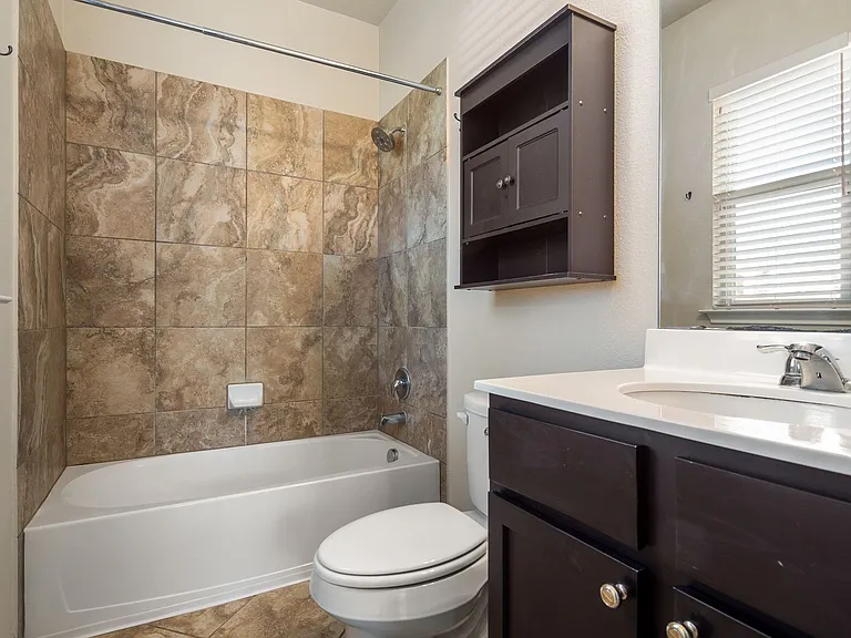 102 Preston Trl — Photo 15