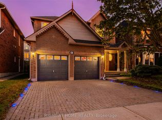 81 Old Colony Rd, Richmond Hill, ON L4E 3X2