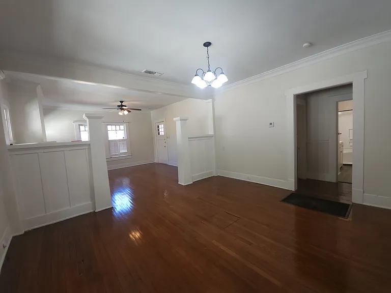 1138 W Magnolia Ave — Photo 6