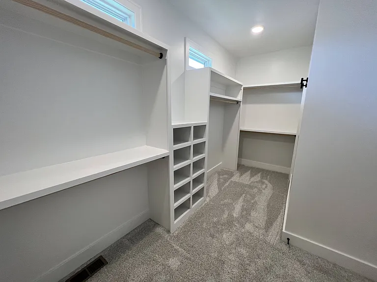 19253 W 110th Ter — Photo 28