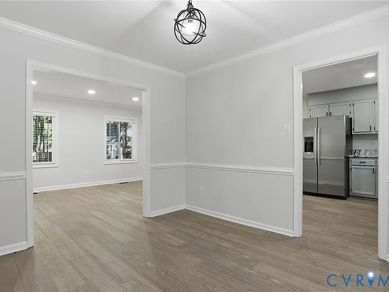 9015 Covewood Rd — Photo 14